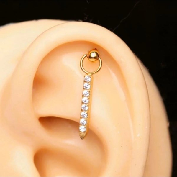 "AGB" Parıltı Taşlı Sarkıt Sütun Figürlü Aksesuarlı  Kulak, Kıkırdak, Helix & Tragus Piercing