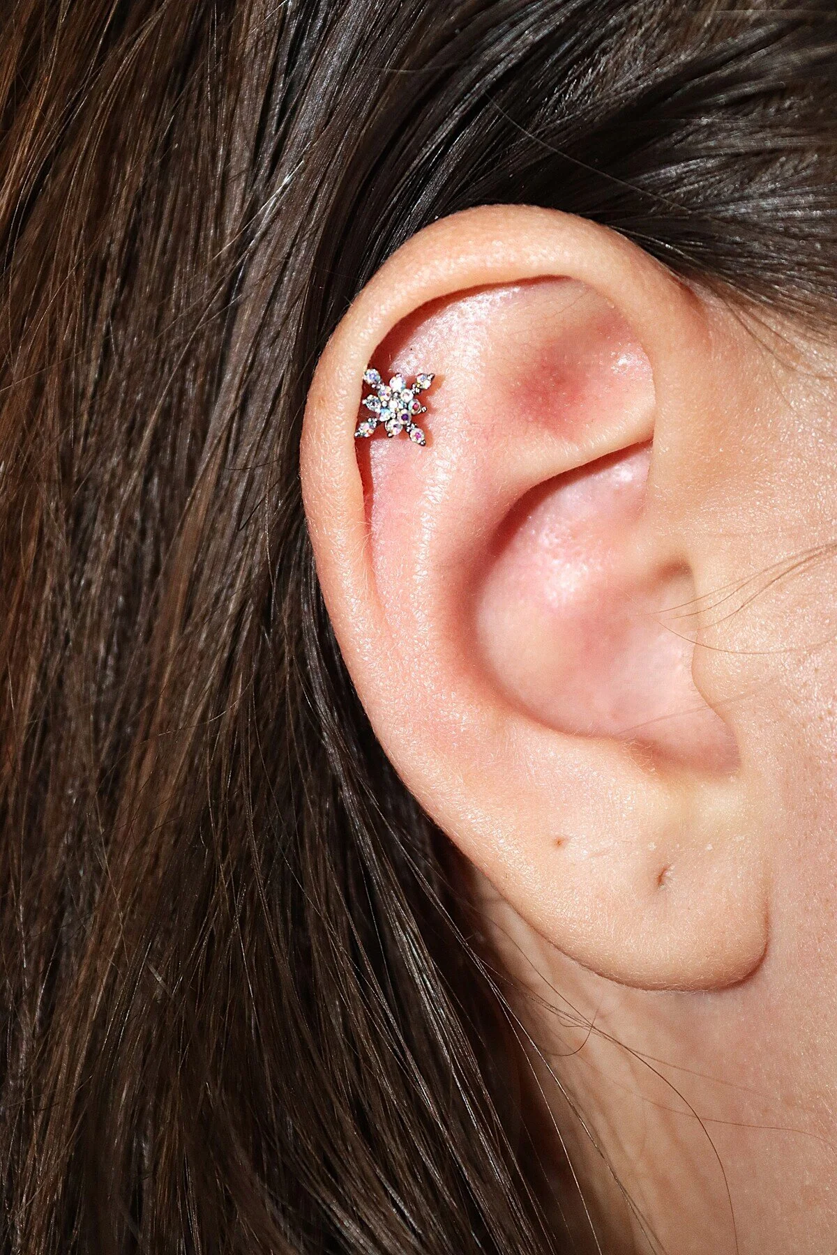 Parlak TAŞLI KAR TANESİ FİGÜRLÜ Kıkırdak, Kulak "snug" "lobe" Kulak Piercing (%100 316L) 1