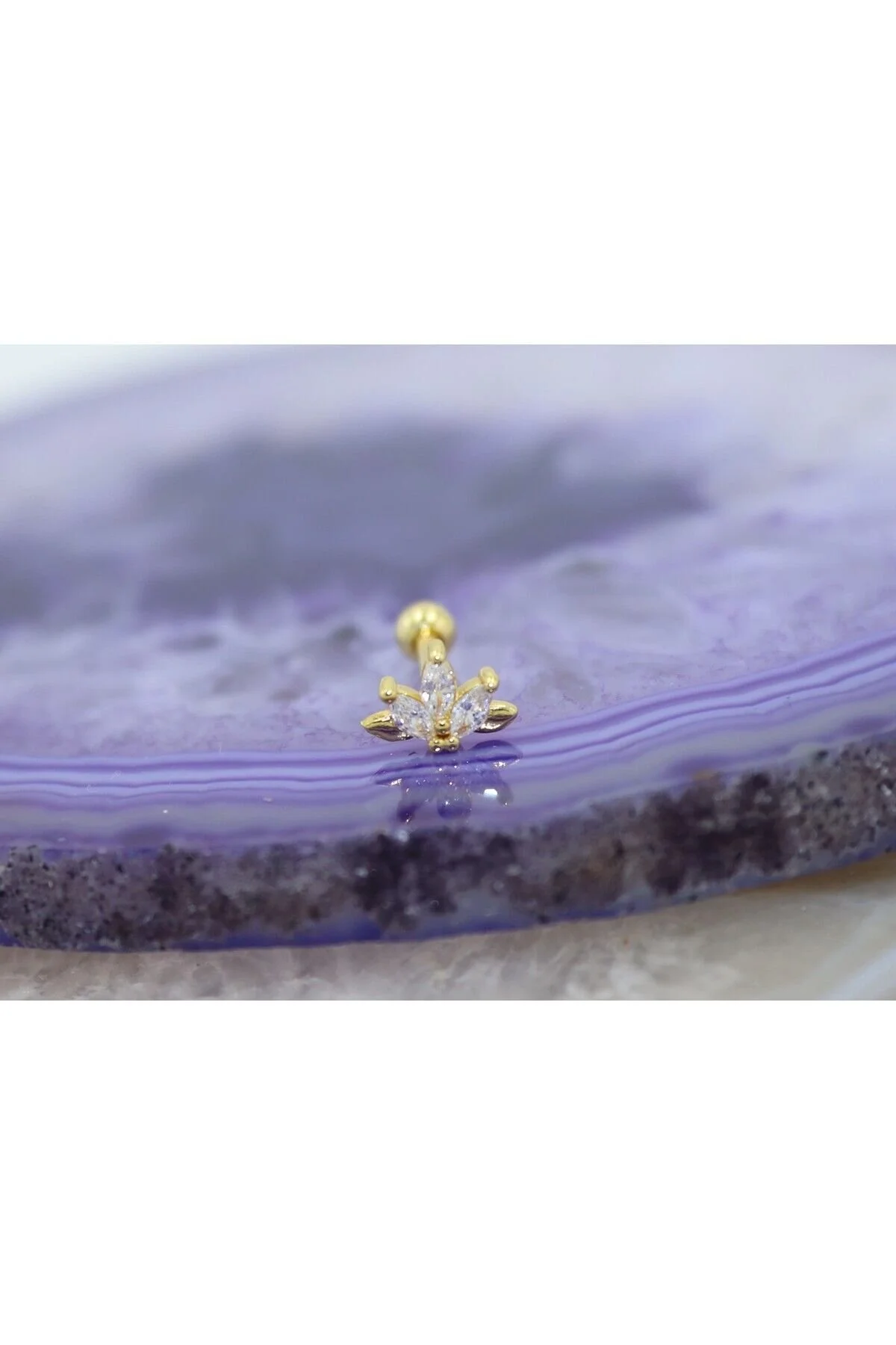 "AGB" Parıltı Taşlı Lotus Figürlü Aksesuarlı  Kulak, Kıkırdak, Helix & Tragus Piercing 1